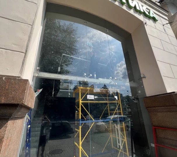 Бронеплівка на вікна